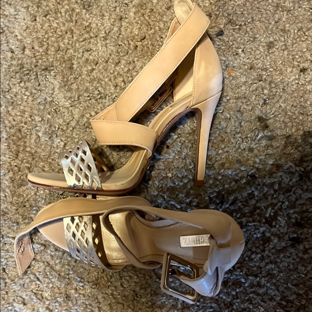 SCHUTZ Nude and Gold Heels